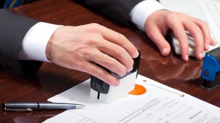 What Is Notary Public And How To Find Reliable One?